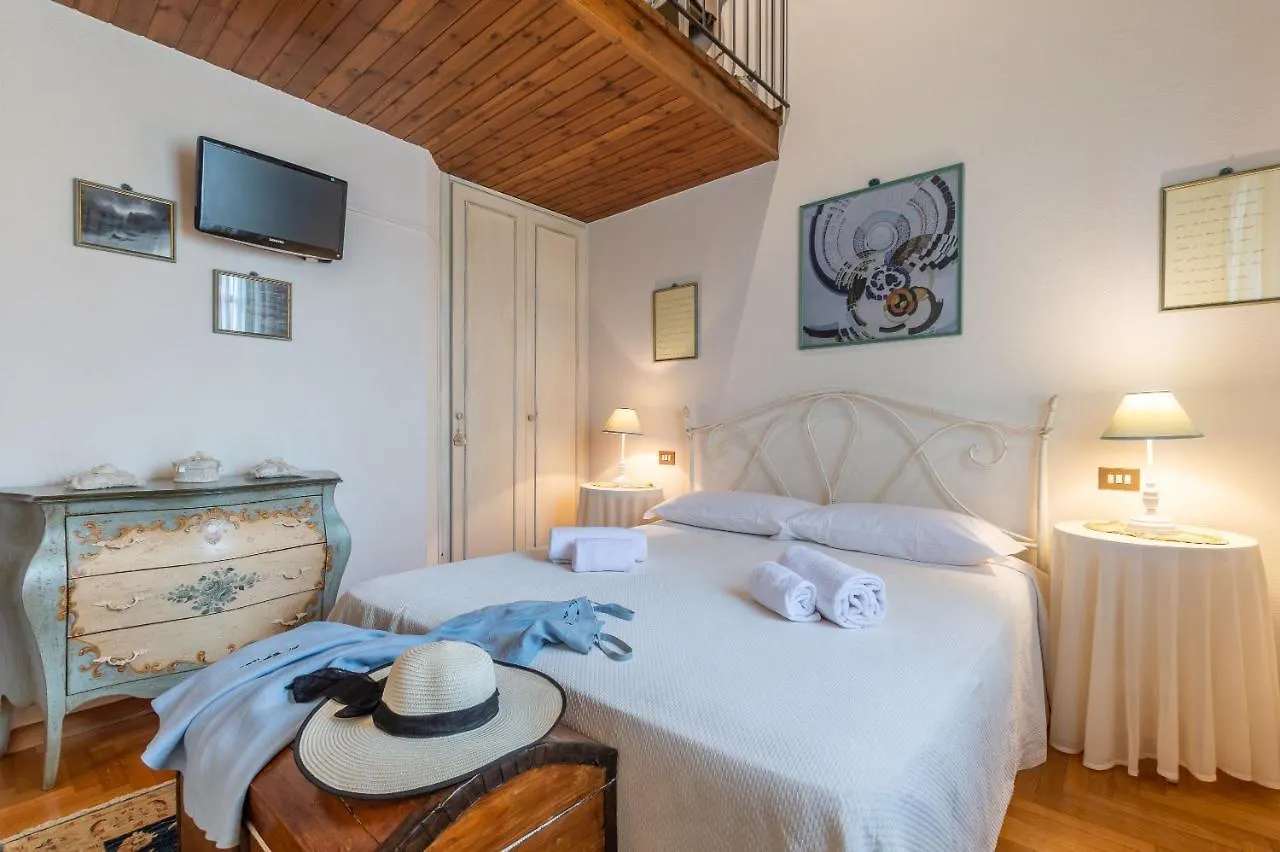 Tuscany Balcony: Crete Senesi Касетта Апартаменты