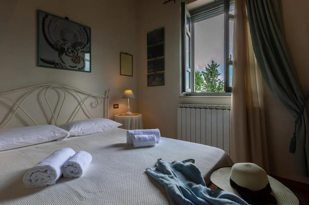 Tuscany Balcony: Crete Senesi Касетта 0*,  Италия
