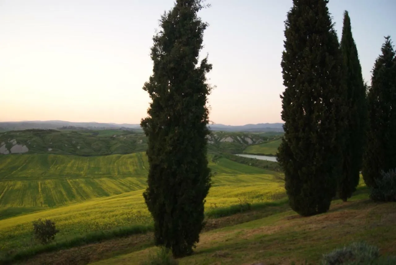 Tuscany Balcony: Crete Senesi Casetta 0*,  Italy